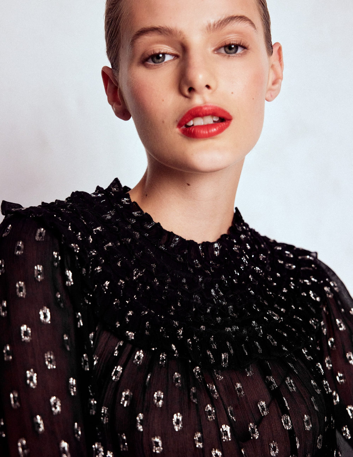 Metallic Ruffle Collar Top-Black, Lurex Clip
