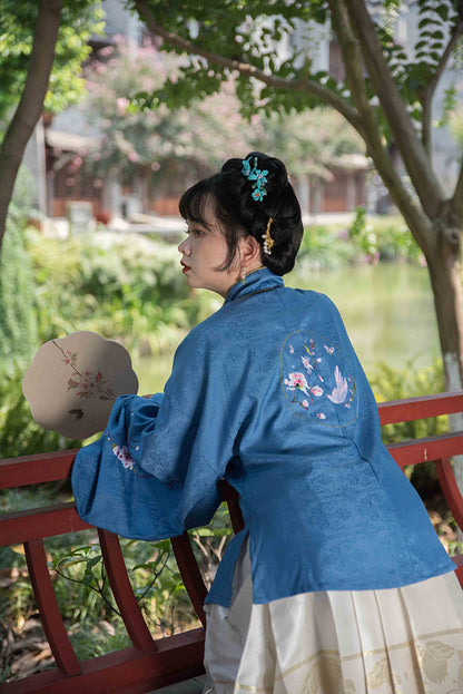 Hua Ling'er 花灵儿 Flower Spirit Ming Dynasty Plus Size Liling Standing Collar Top & Mamian Skirt